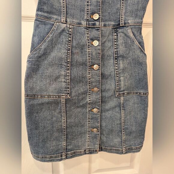 H&M Divided Women’s Denim jean Mini Button Down adjustable strap stretch Size 2 - Picture 4 of 10